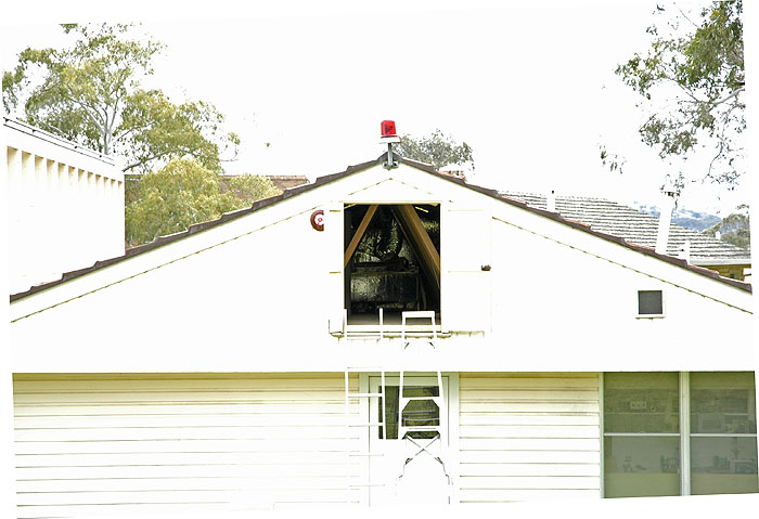Spot metering to photograph inside dark roof space