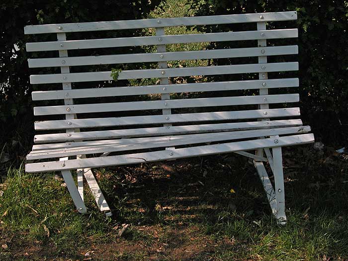 Tilted bench