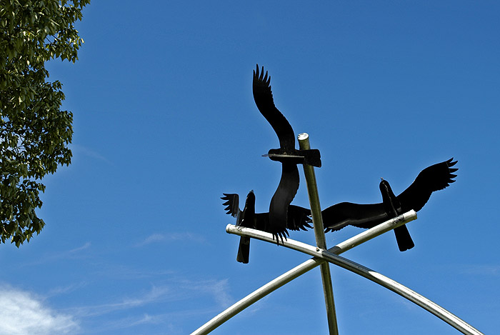 Birds in flight - sculpture