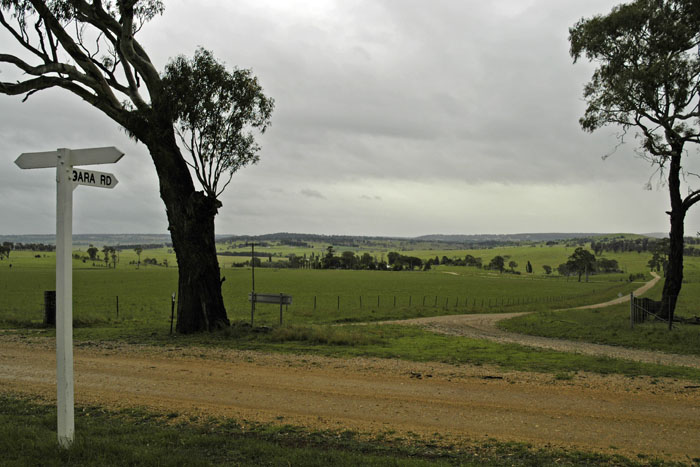 Looking down the Gara Road