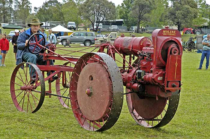 Moline tractor (c. 1919)