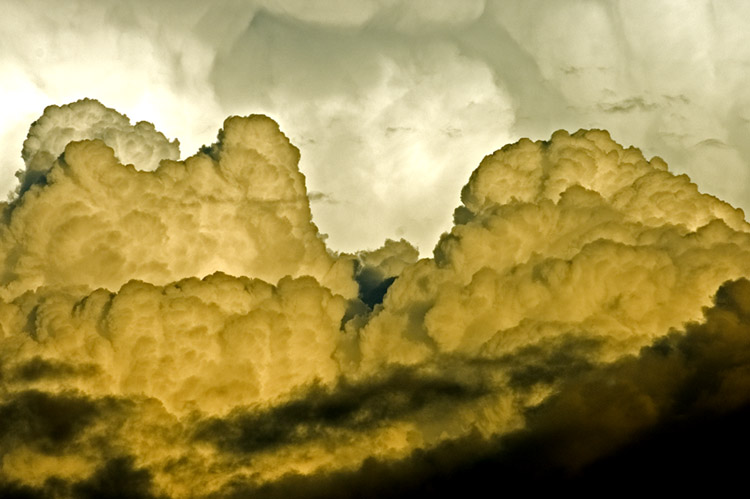 Storm cell clouds 2